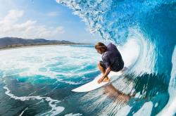 哈兰德回归赛场，首场亮眼表现点燃快船观众激情